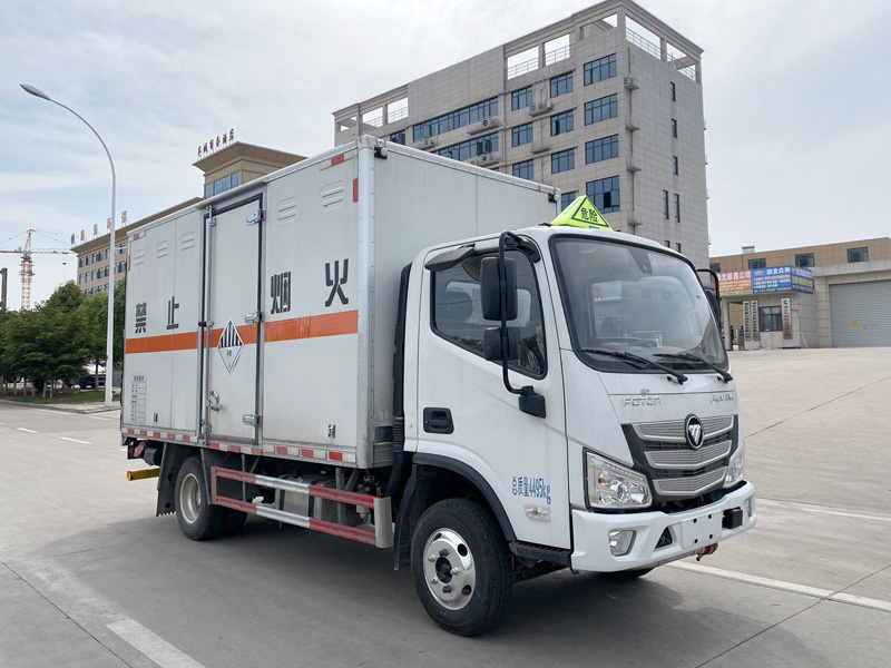 雜項危險物品廂式運輸車，運輸車，運輸車廠家，楚勝集團