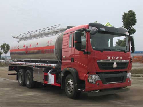 楚勝牌CSC5260GYYLZ5型鋁合金運油車